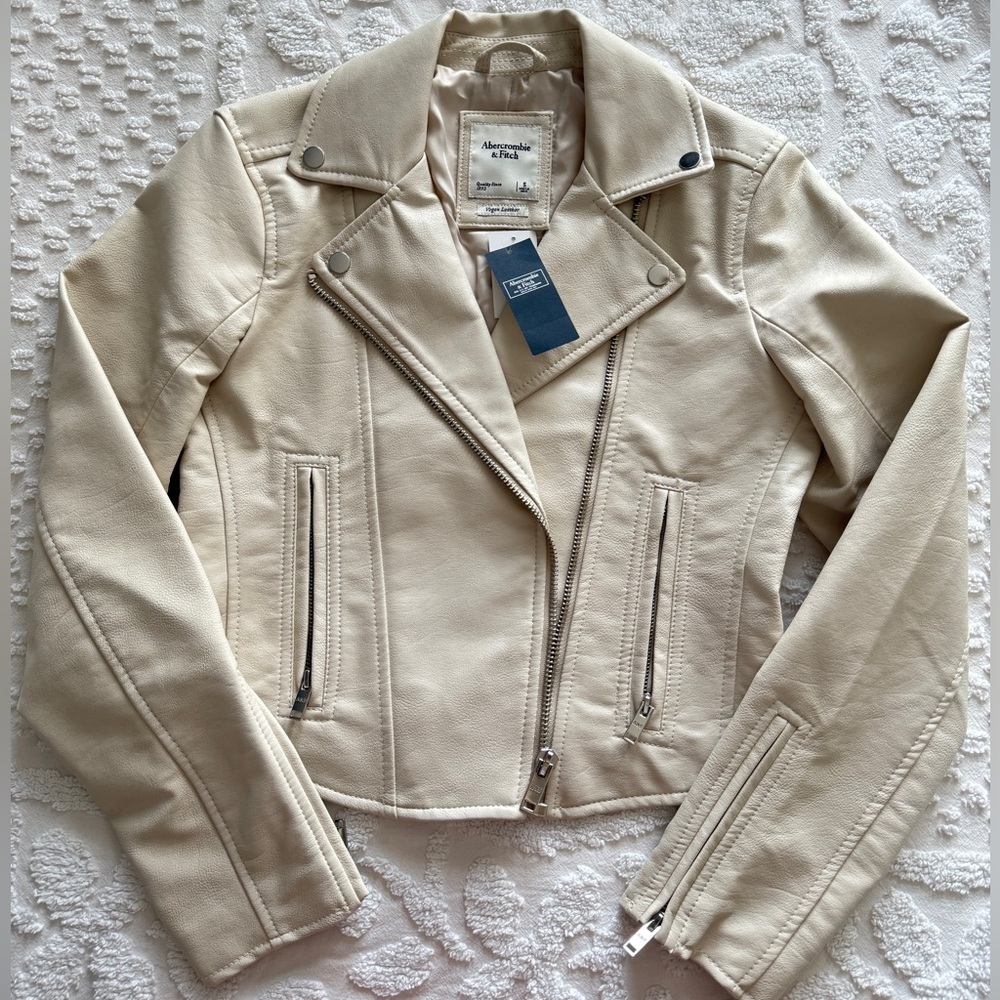 Abercrombie NEW Vegan Leather Moto Jacket Size Small Cream Neutral